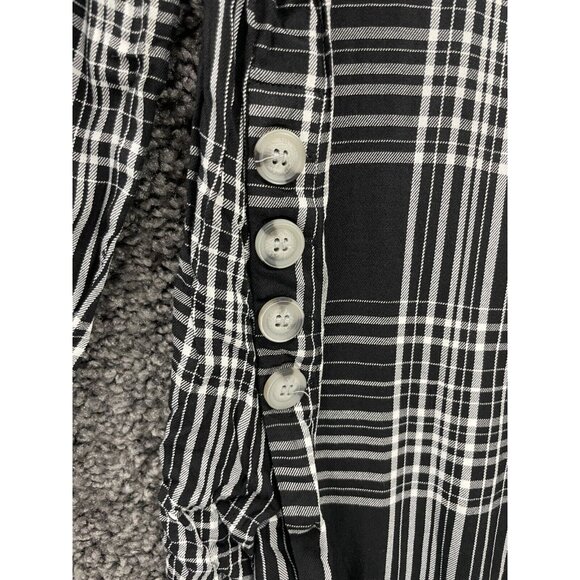 St John's Bay Popover Shirt Women Large Black White Windowpane Check Side Button - Picture 9 of 16